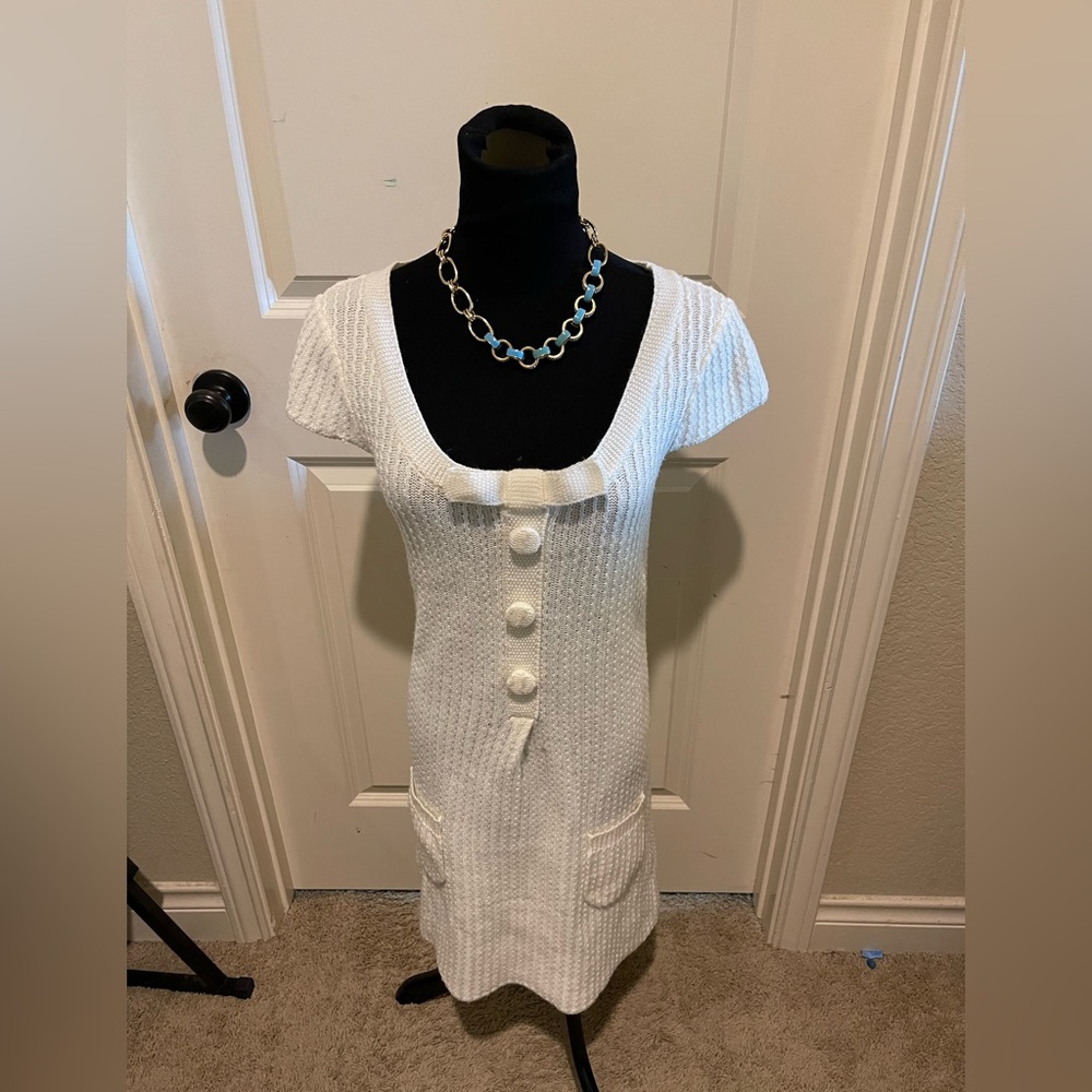 Speechless White Sheath Mini Dress with Cap Sleeves